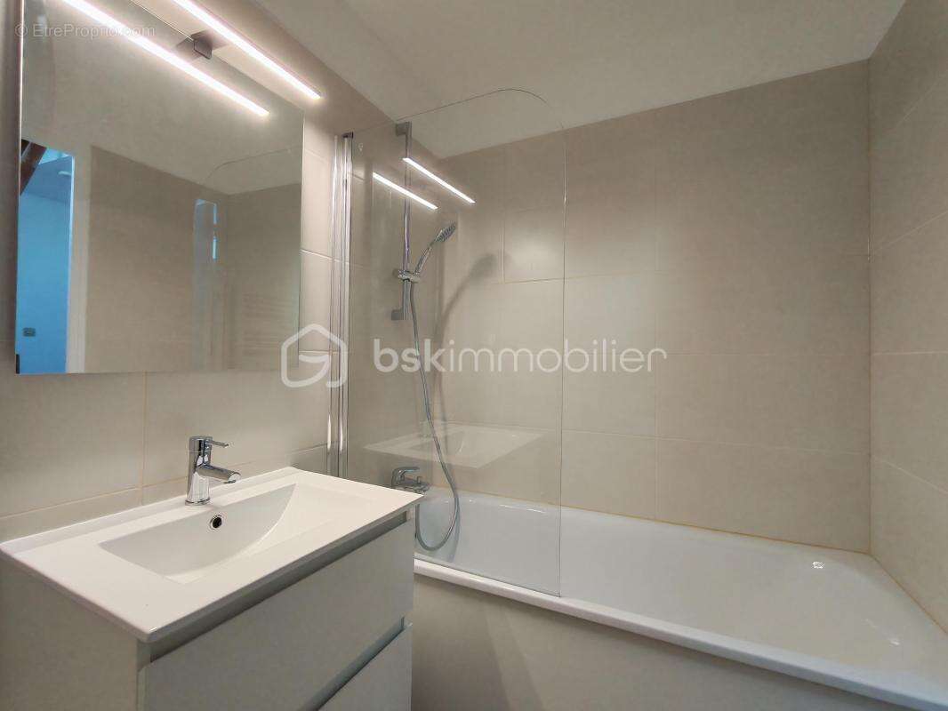 Maison à SAINT-GERMAIN-LES-ARPAJON