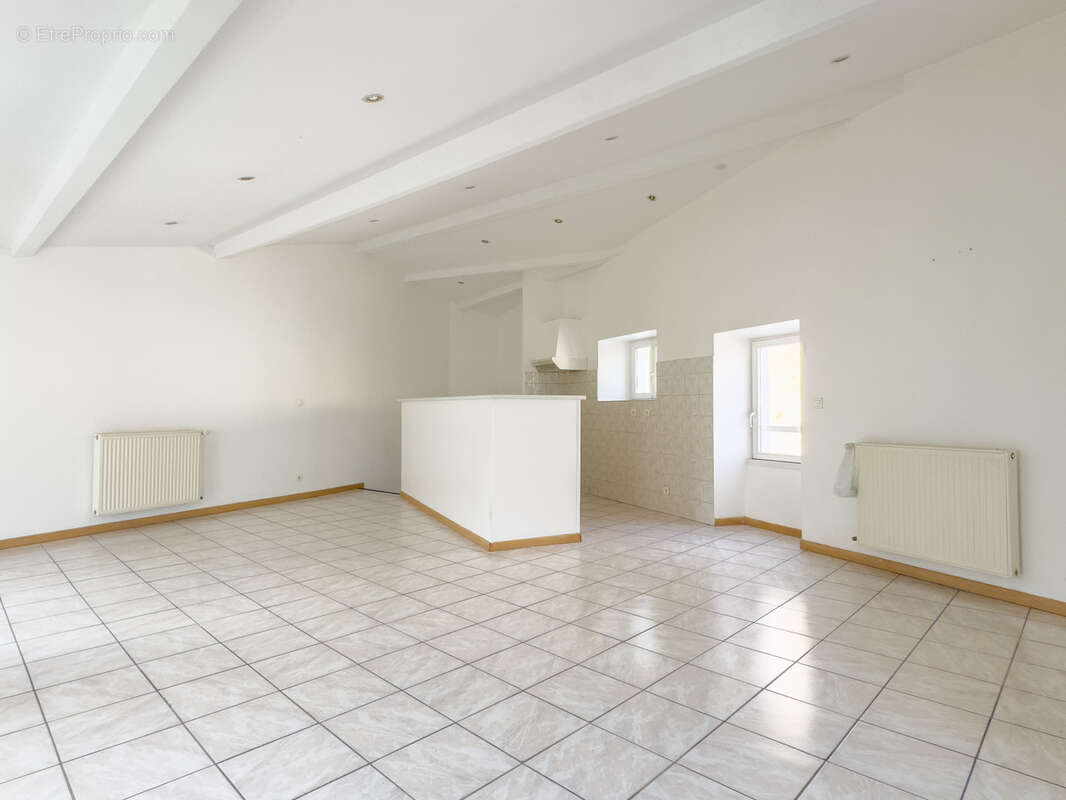 Appartement à PRIVAS