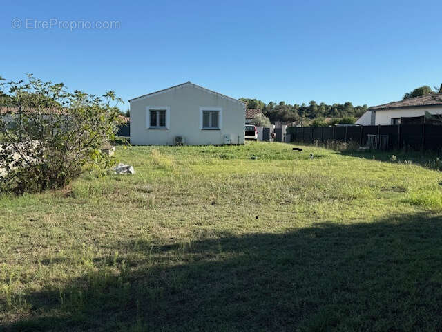 Maison à VILLEVIEILLE