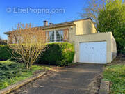 Maison à MONTCORBON