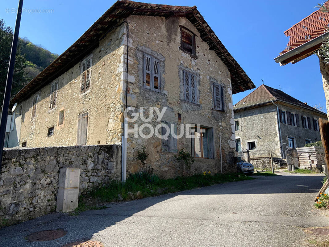Maison à CHAPAREILLAN
