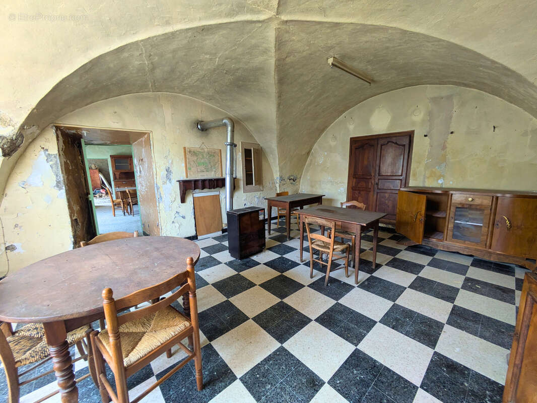Maison de village en Pierre à Rénover au Cœur des Hautes-Alpes ! - photo 4