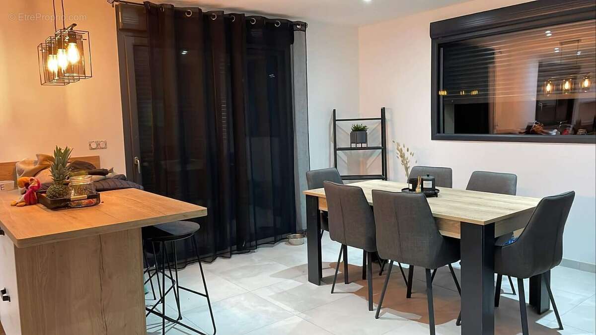 Photo 2 - Maison à BREZINS