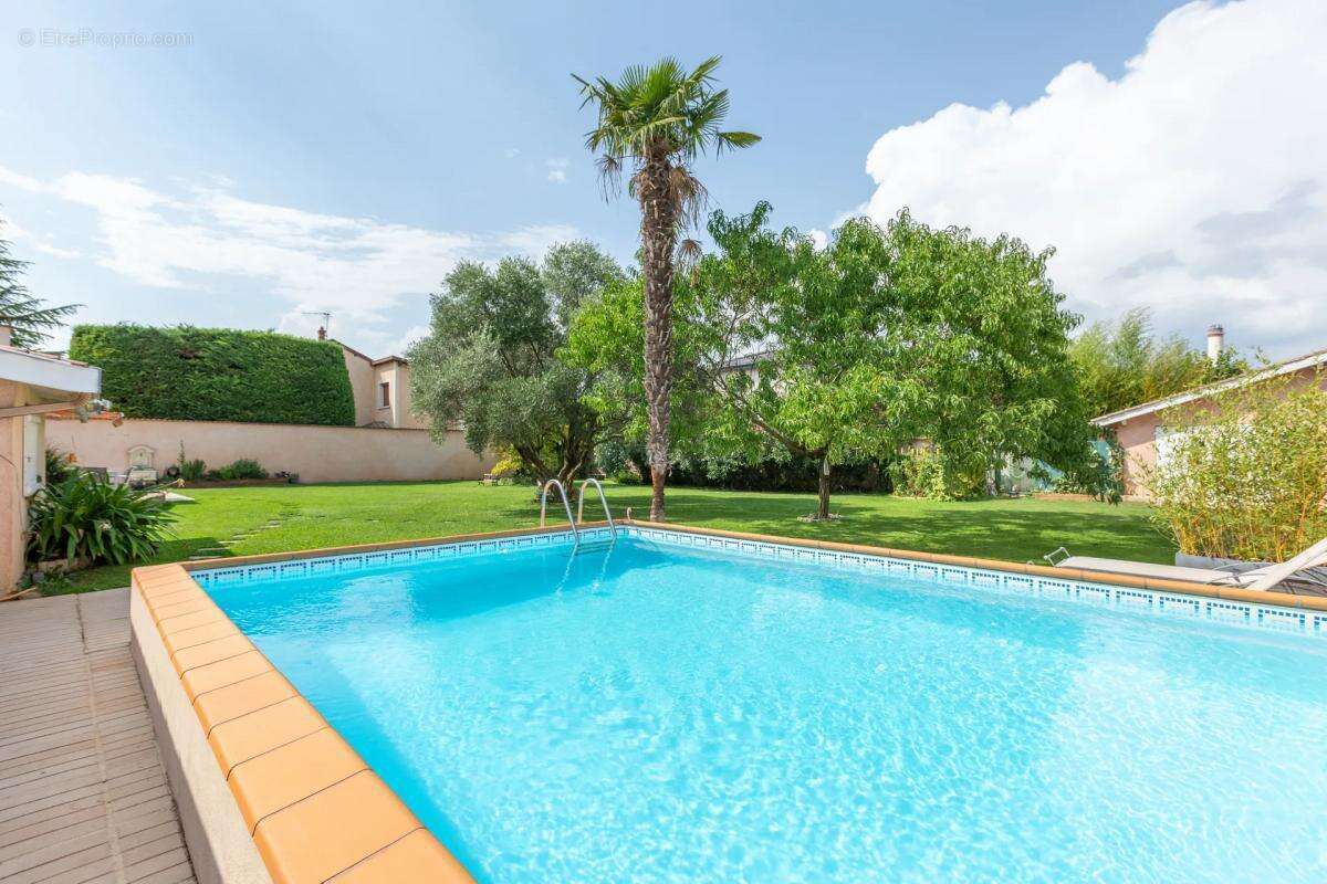 Maison à VAULX-EN-VELIN