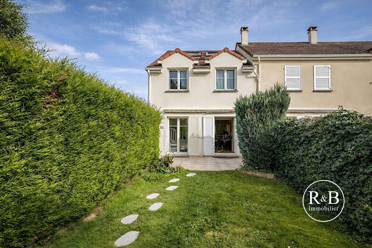 Maison à PLAISIR