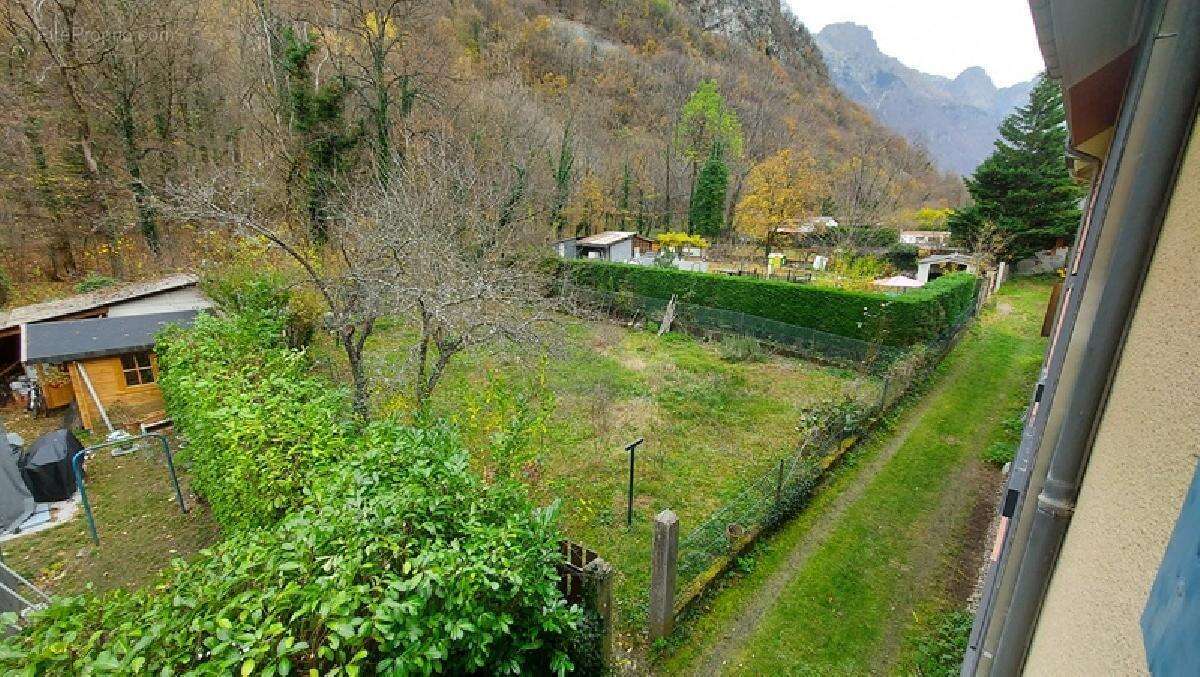 Maison à LIVET-ET-GAVET