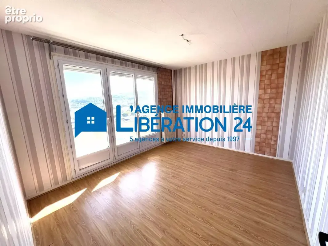 Appartement T5 95m² Balcons Terasse Ascenseur Garage Cave - photo 11