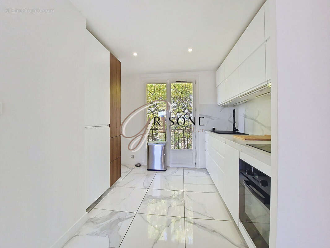 Appartement à SIX-FOURS-LES-PLAGES