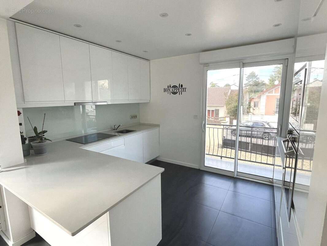 Maison à LA FRETTE-SUR-SEINE