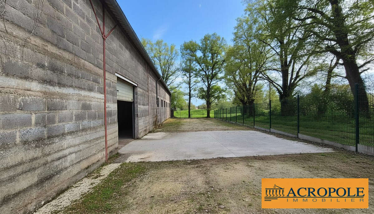 Appartement à COULLONS