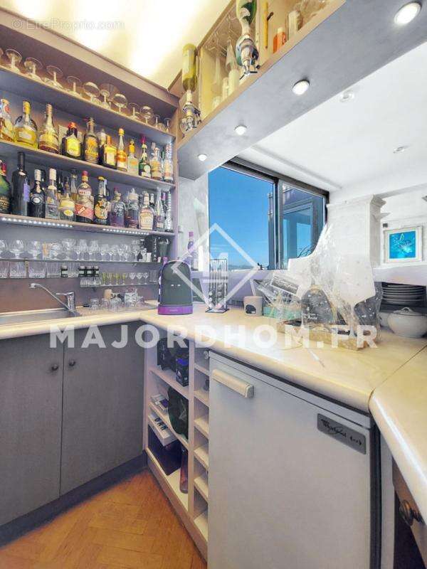 Appartement à MARSEILLE-6E