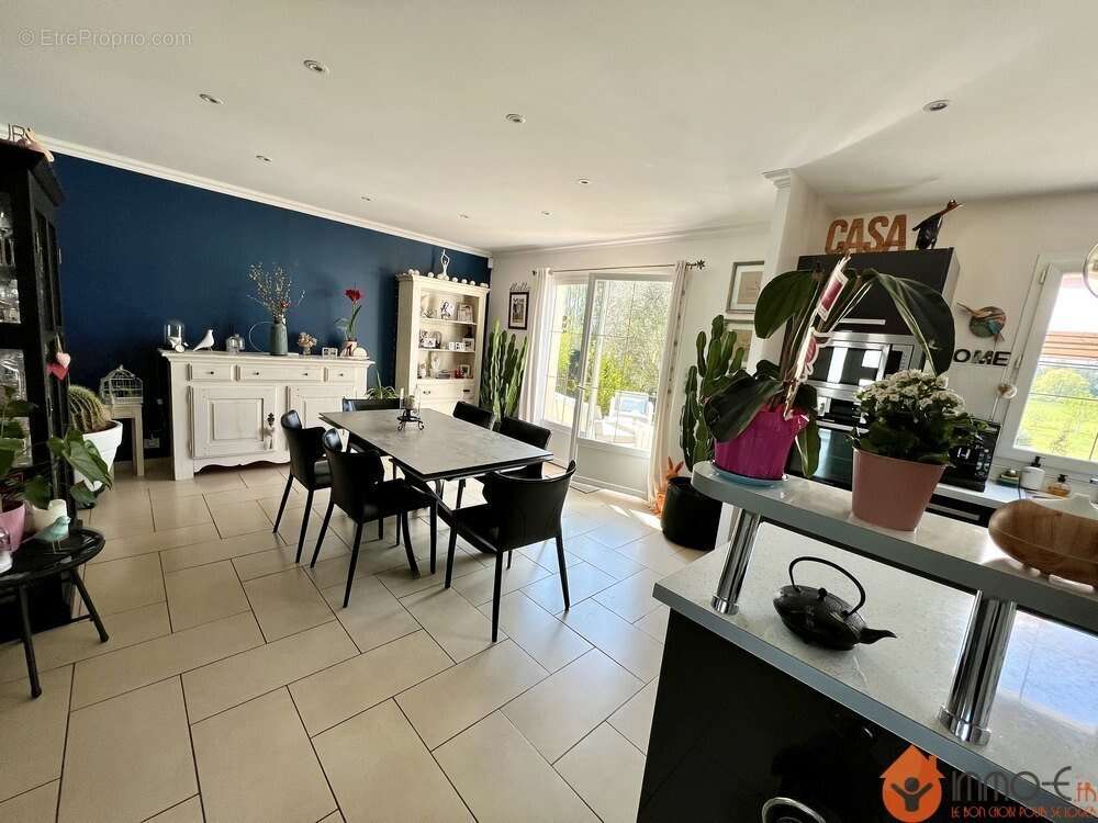 Maison 165 m² à Esbly  - photo 5