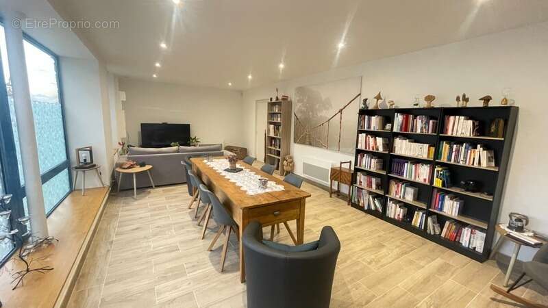 Maison à SAINT-NICOLAS-DU-PELEM