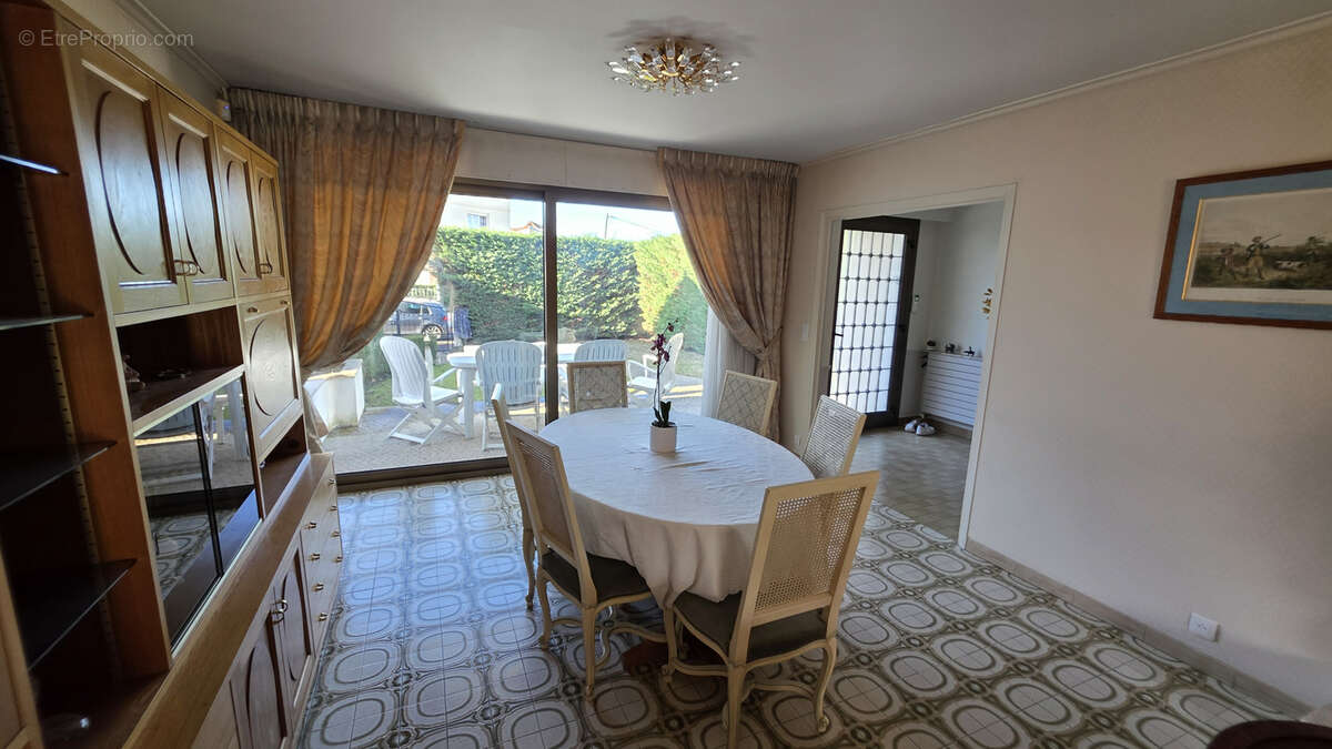 Maison à TREMBLAY-EN-FRANCE