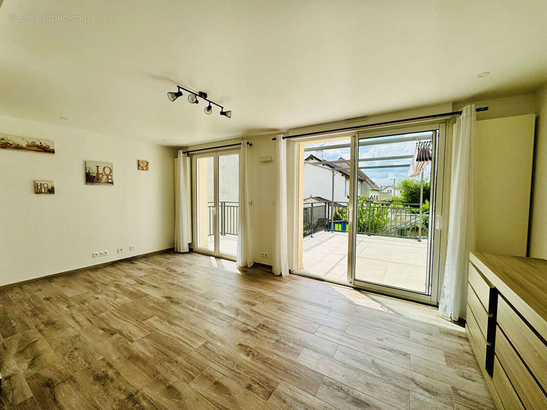 Maison à ATHIS-MONS