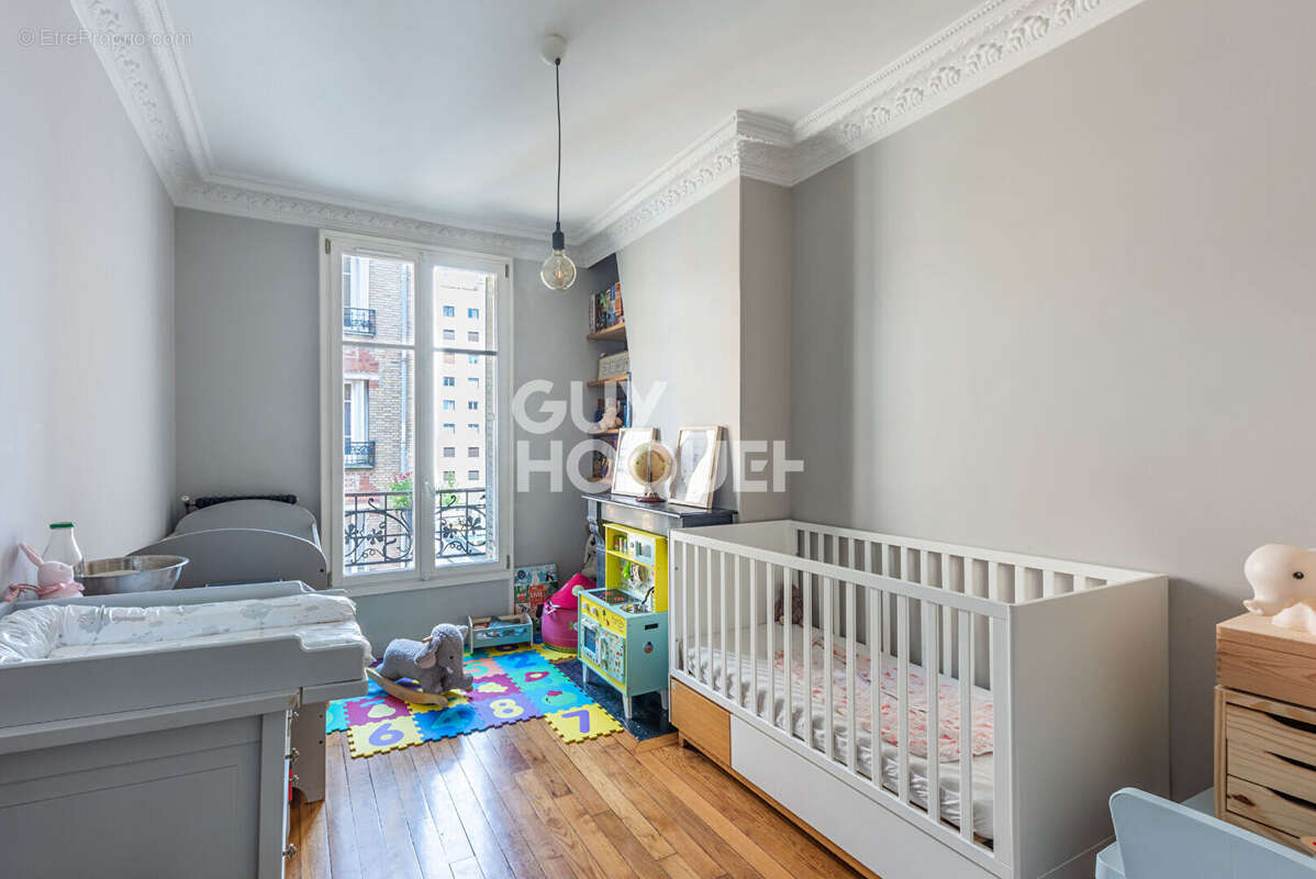Appartement à PARIS-12E