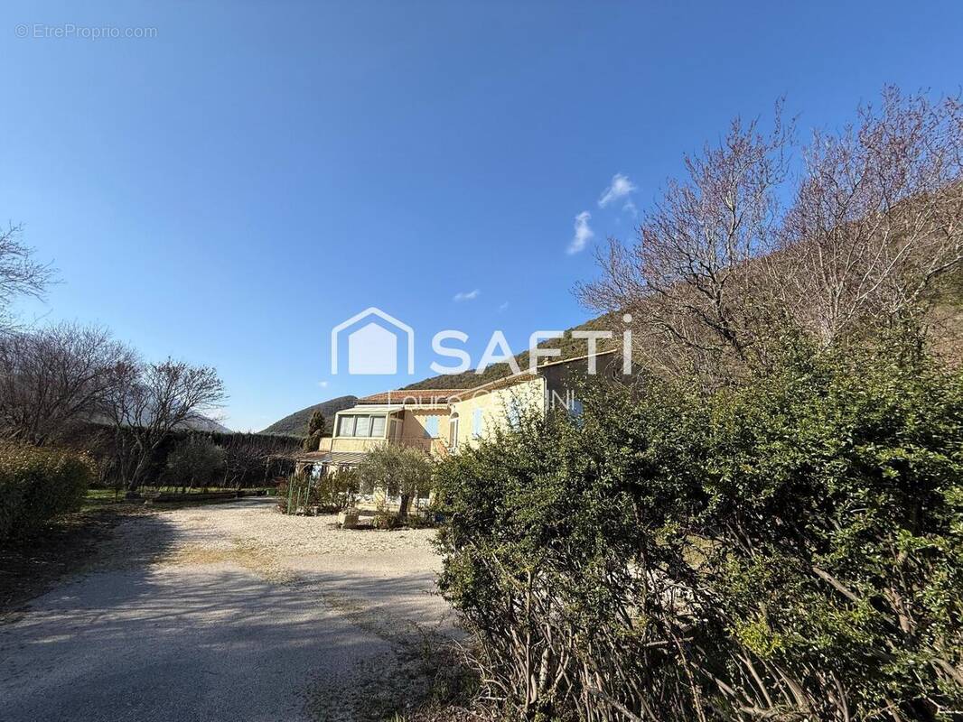 Photo 1 - Maison à SAVOILLAN