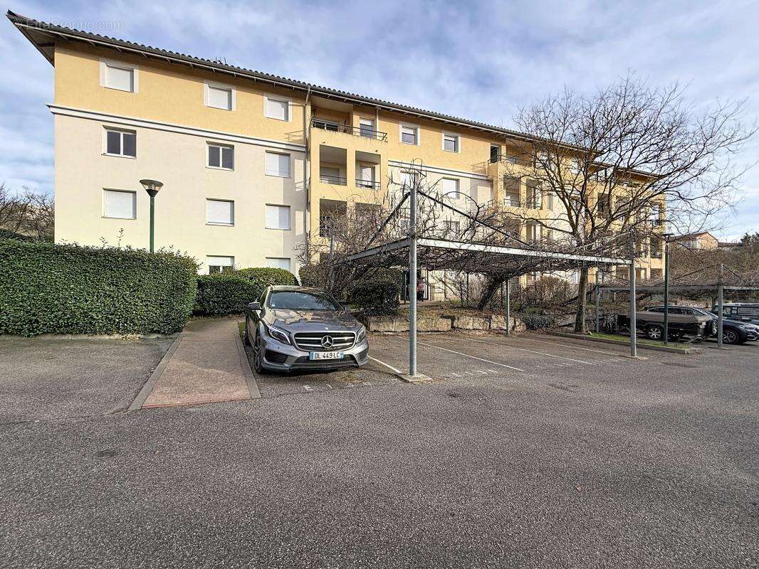 Appartement à GRIGNY