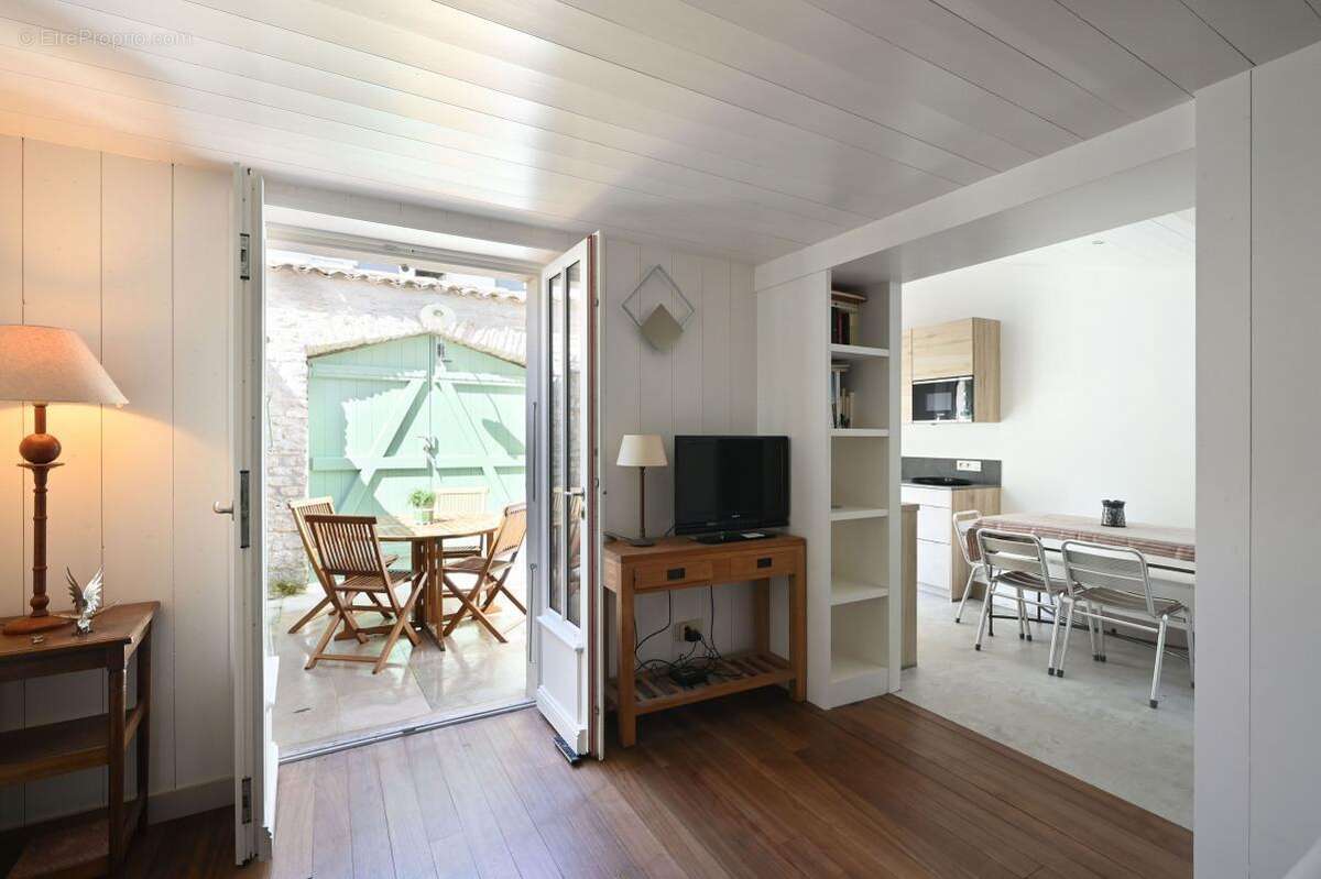 Maison à LES PORTES-EN-RE