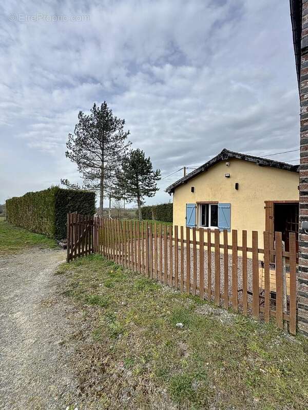 Maison à CASTILLON-EN-AUGE