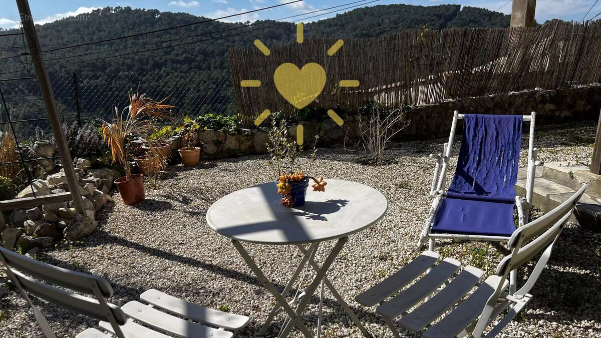 Appartement à CLAVIERS