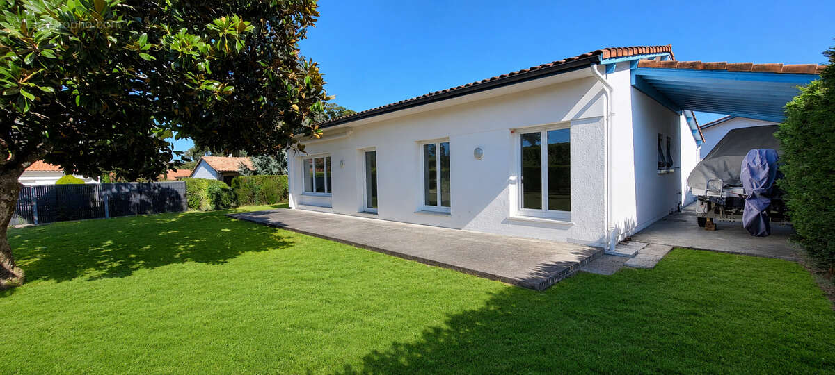 GASTES, opportunité à saisir pour cette maison au calme, à fort potentiel. - photo 2
