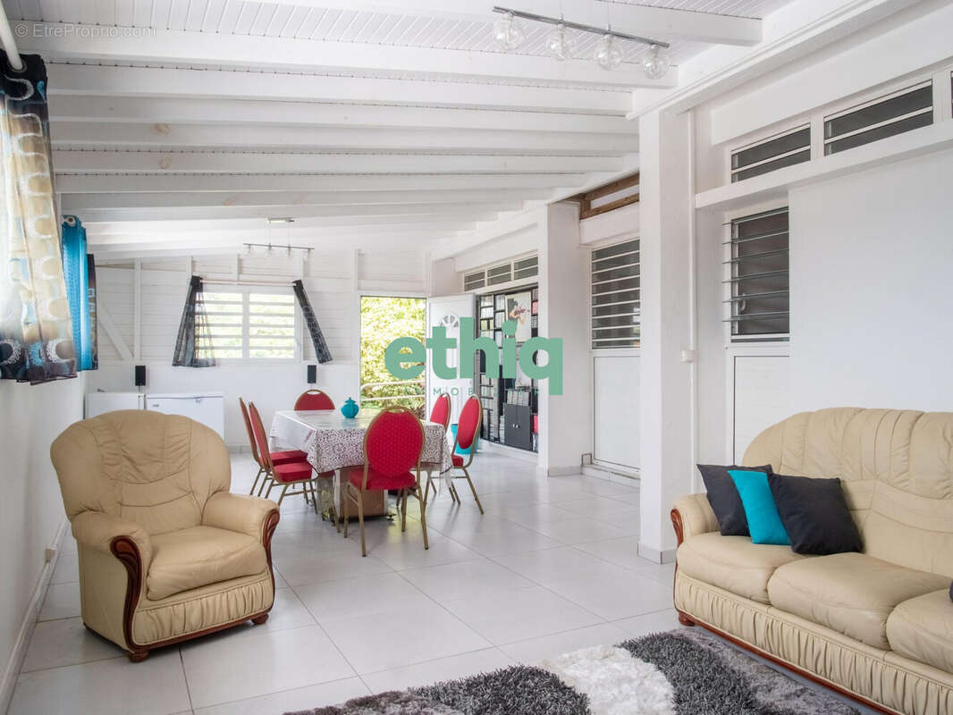 Maison à SAINT-FRANCOIS