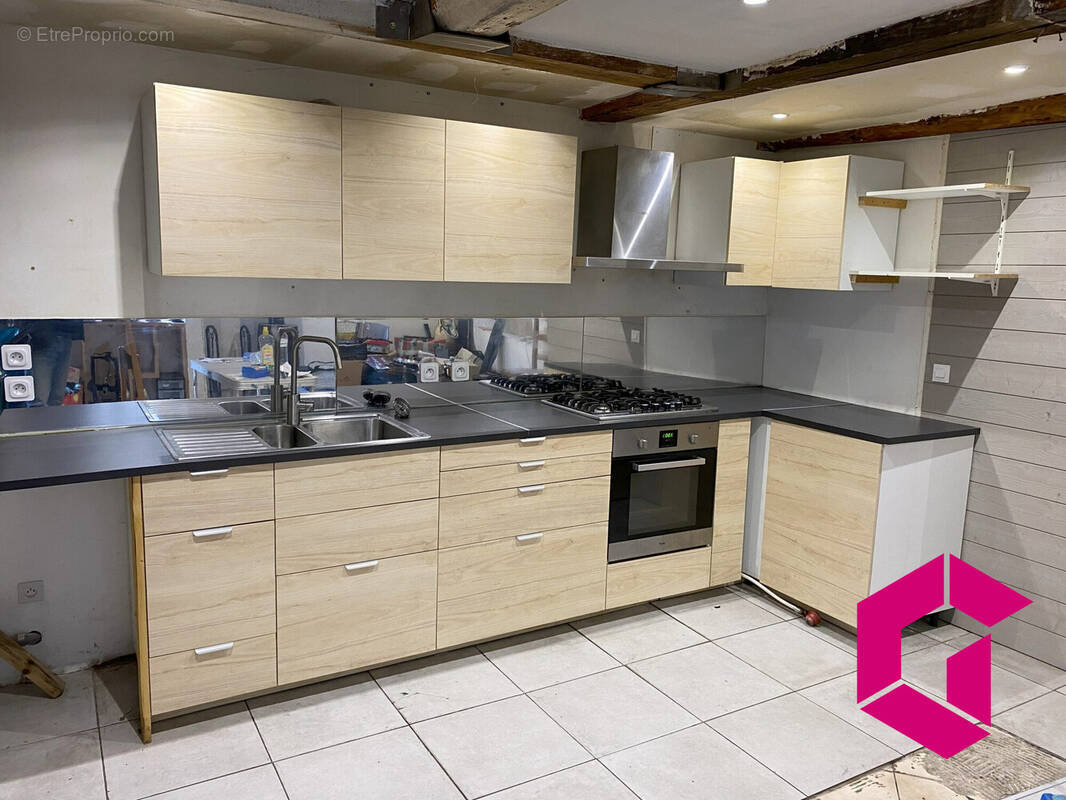 Maison à LA SEAUVE-SUR-SEMENE