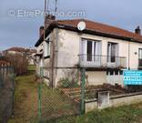 Photo 1 - Maison à FONTAINE-LES-GRES