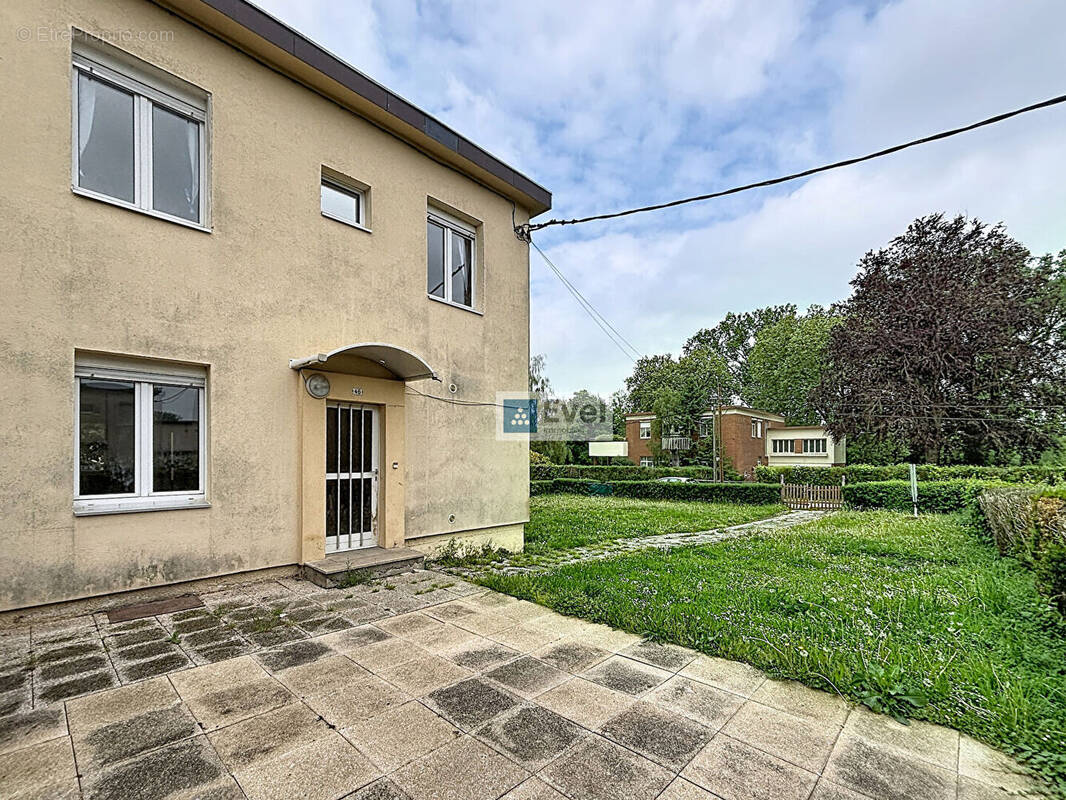 Maison à RECHICOURT-LE-CHATEAU