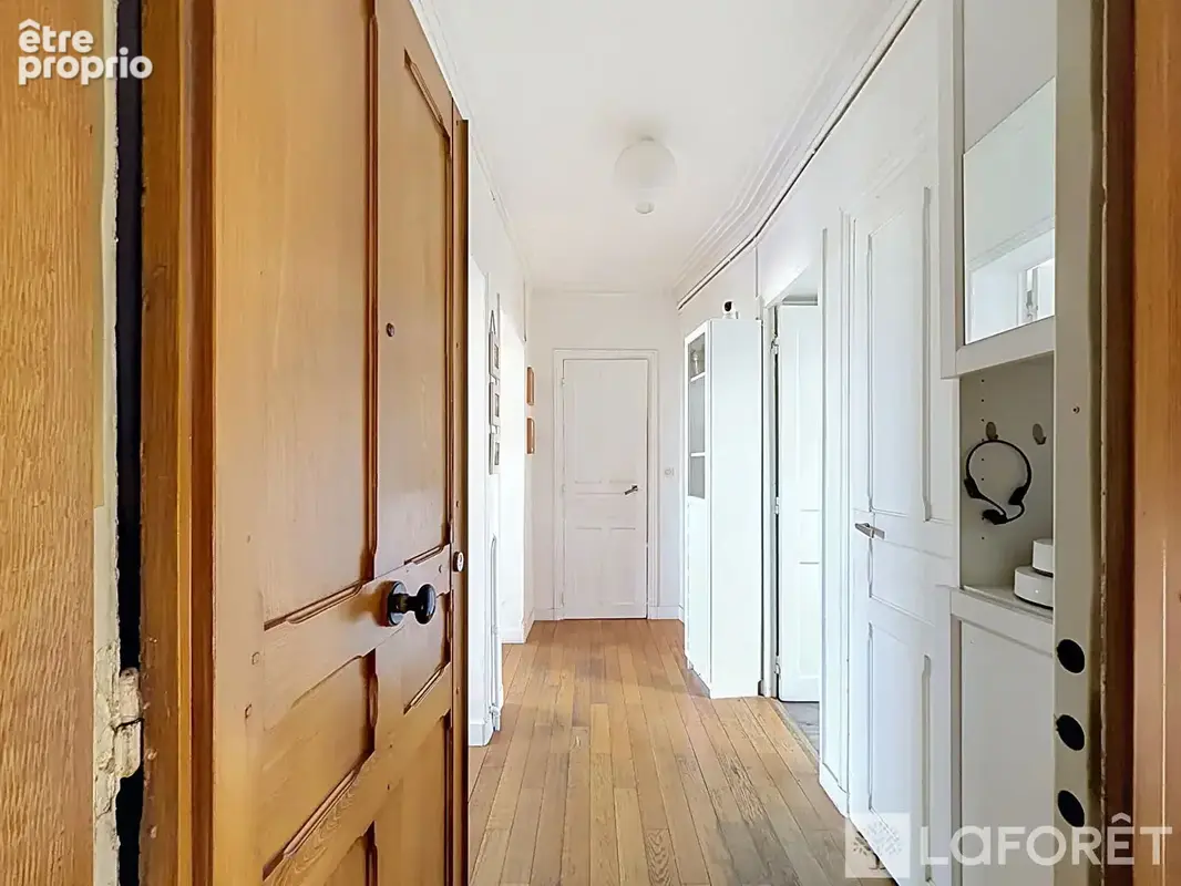Vincennes Coeur de Ville  Dernier étage avec ascenseur  57 m²  3 pièces - photo 7