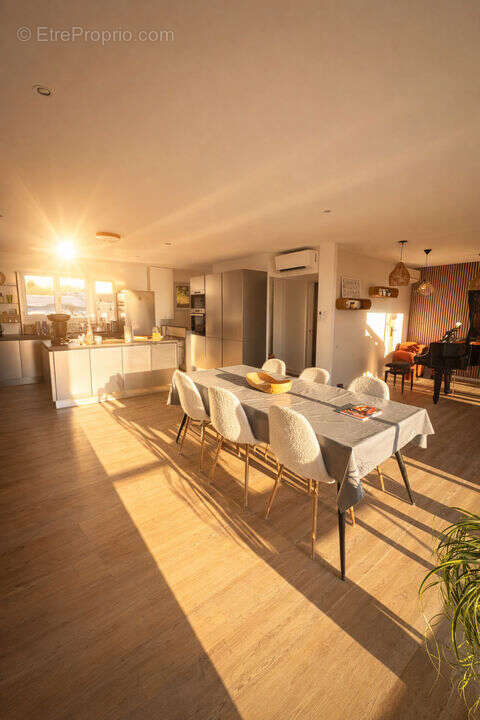 Rochefort du Gard, Somptueuse Villa avec vue  185m², terrain - photo 9