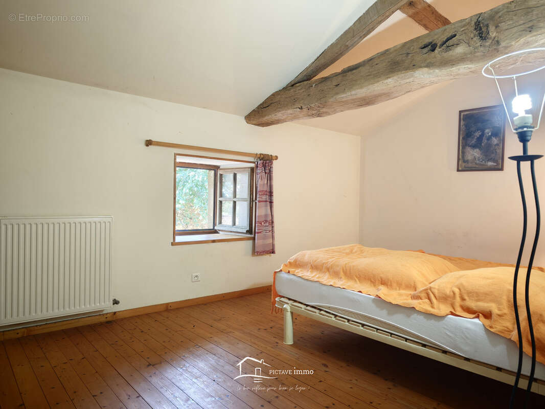 Maison authentique avec dependances - photo 11