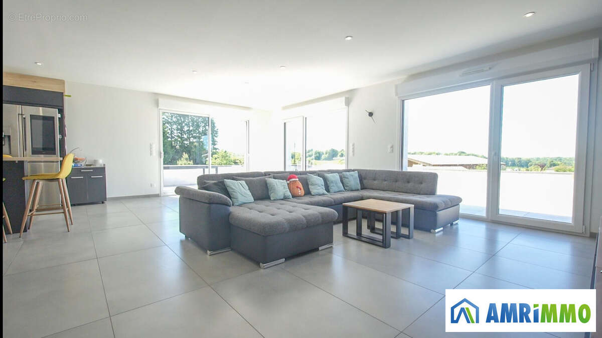 Maison 163 m² à Hussigny-Godbrange  - photo 2