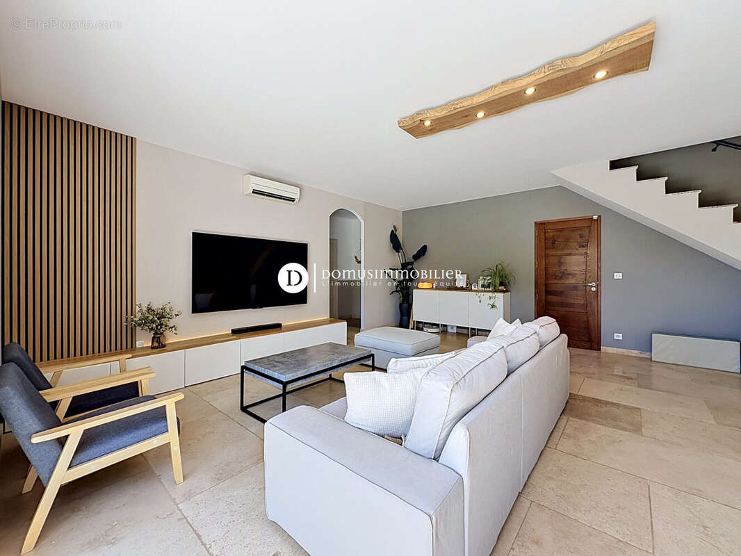 Maison 130 m² à Saint-Saturnin-Les-Avignon  - photo 5