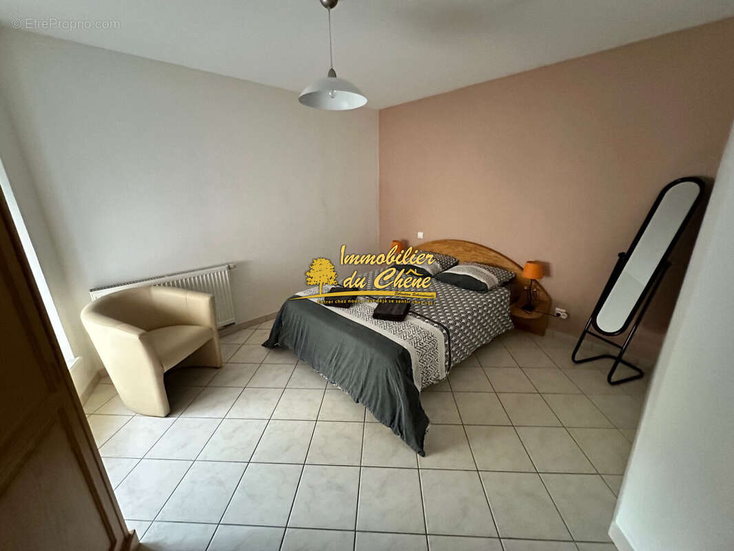 Appartement 106 m² à Luxeuil-Les-Bains  - photo 2