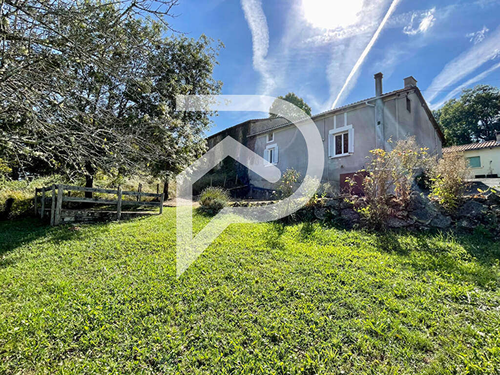 Maison à SAINT-GERMAIN-DU-SALEMBRE