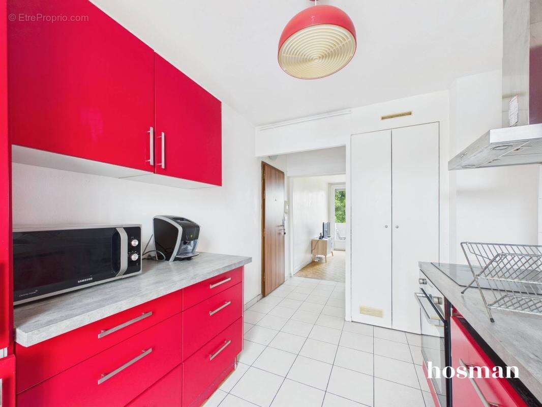 Appartement 5 pièces de 83 m² avec double balcon et parking - Avenue Léon Blum, Pessac - photo 6