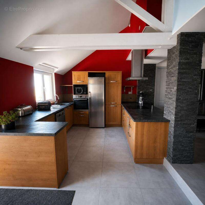 Maison de 5 pièces de 123 m² à Durdat-Larequille - photo 4