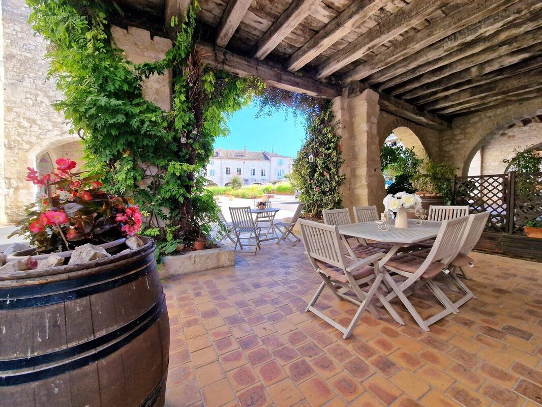 Maison à CASTILLONNES