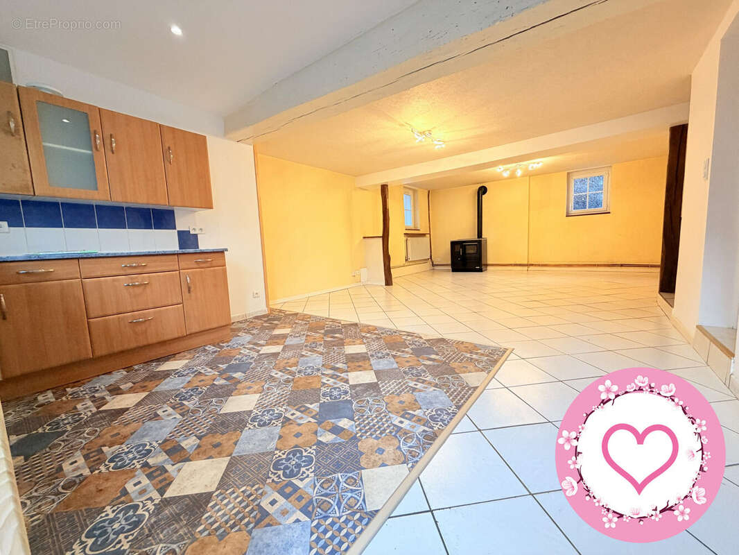 Maison à DAMPIERRE-EN-BURLY