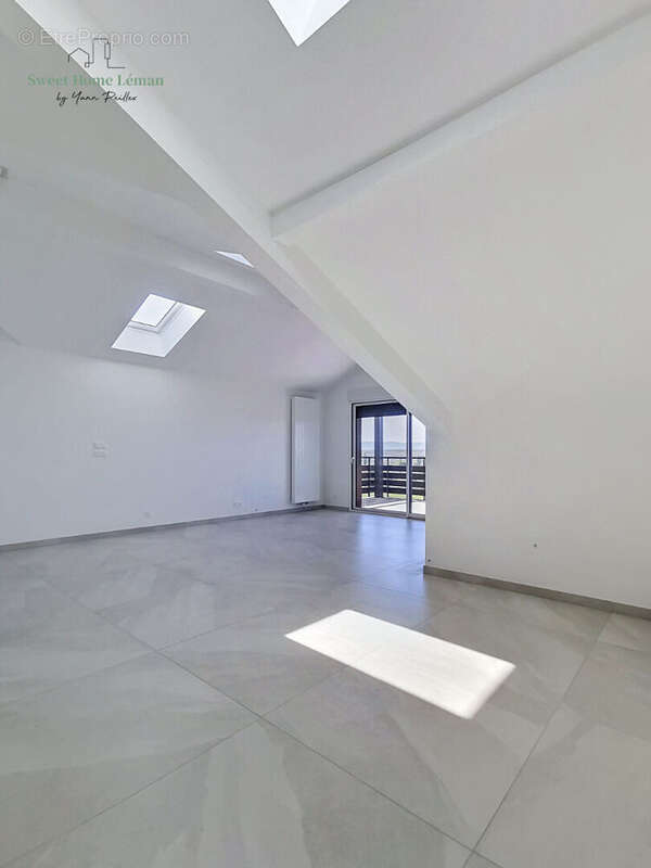 Appartement à BRENTHONNE
