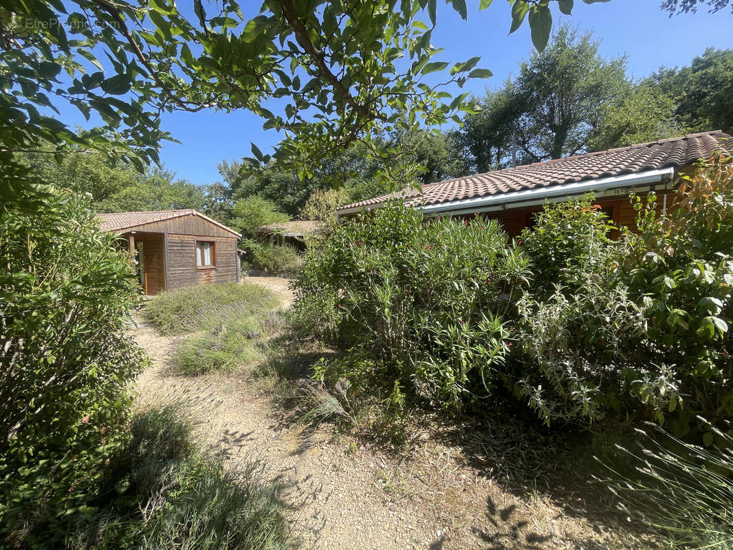 Mirabel aux baronnies / ensemble de 5 chalets sur terrain 3658m, piscine, vue - photo 2