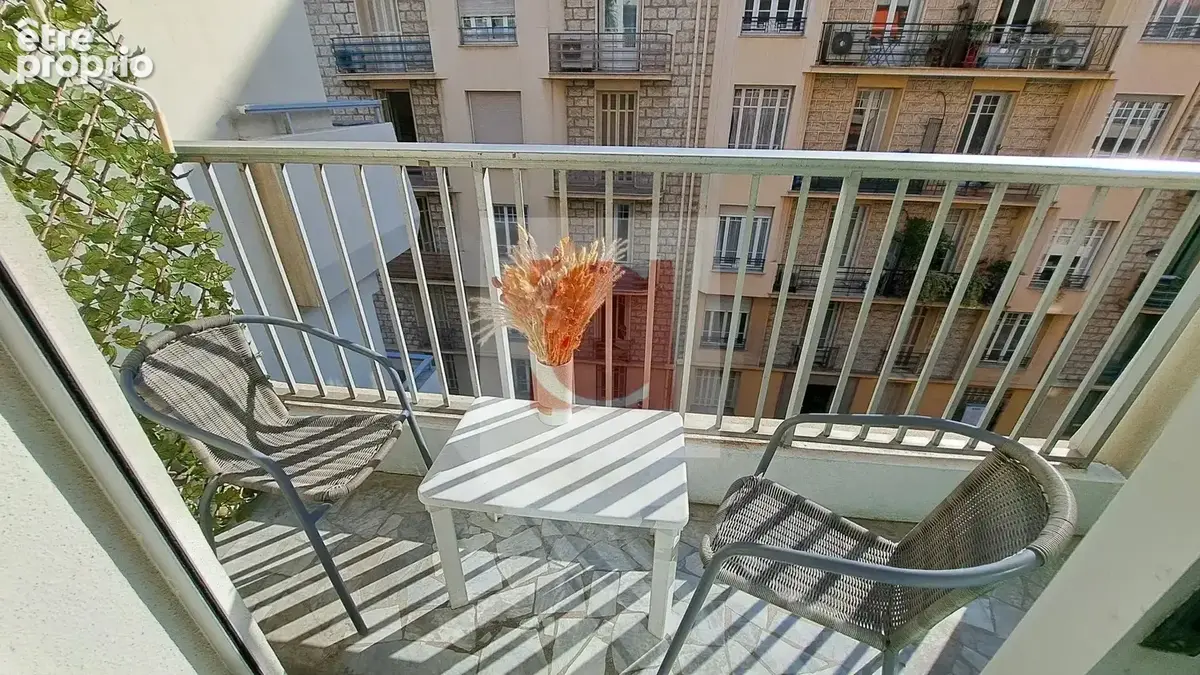 Nice - quartier des musiciens - palais henri iv - élégant 3 pièces traversant de 74 m² avec 2 balcons, garage fermé et cave - photo 4