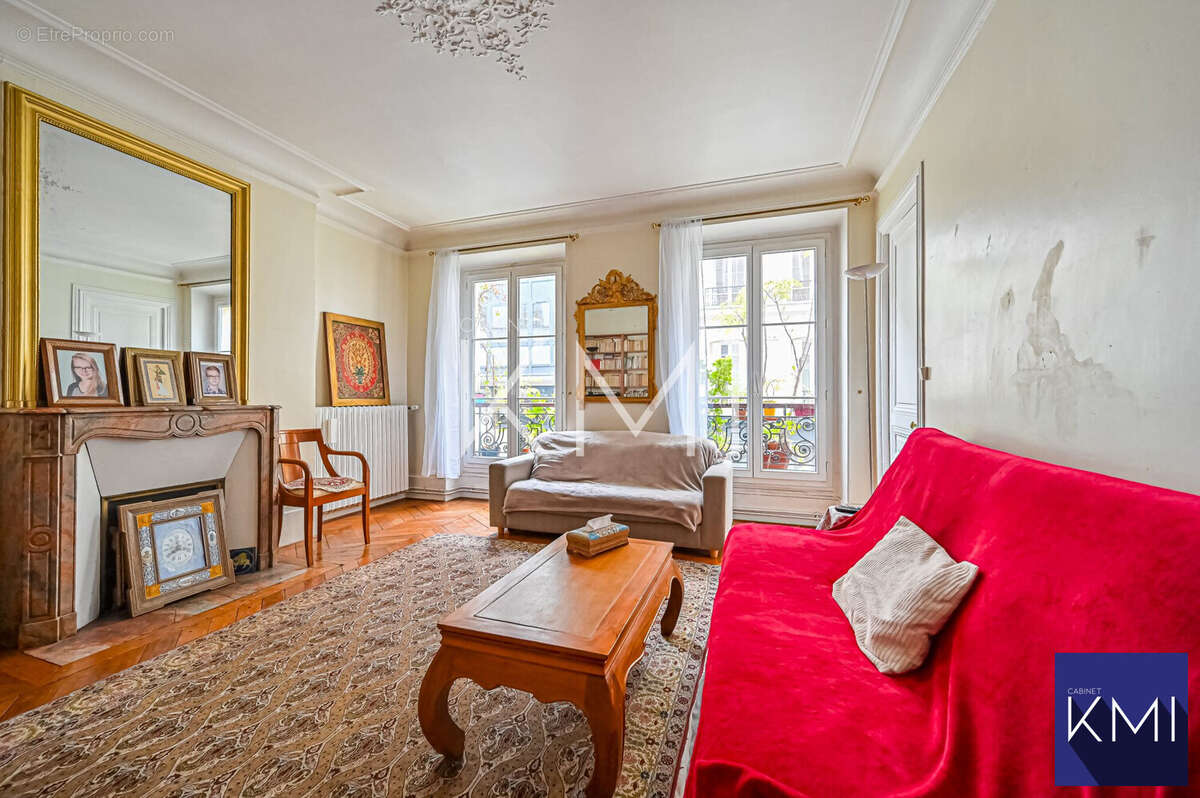 Appartement à PARIS-11E