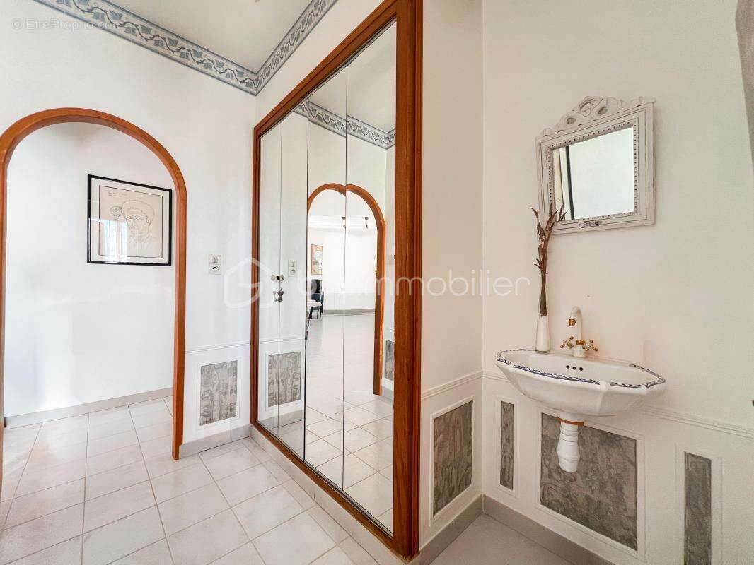 Maison à SAINT-HILAIRE-DE-BRETHMAS