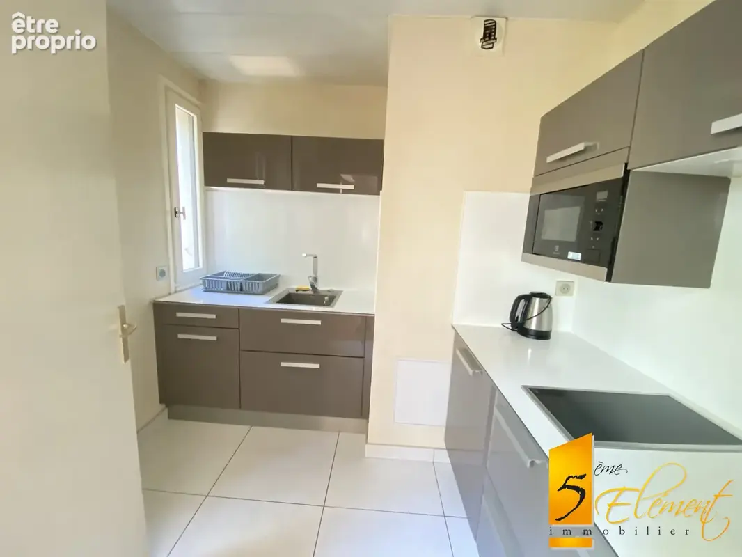 Appartement 1 pièce 30 m² à vendre à Lyon-6e (69006) - photo 2