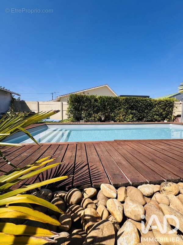 Maison 88 m² à Ambares-Et-Lagrave  - photo 5