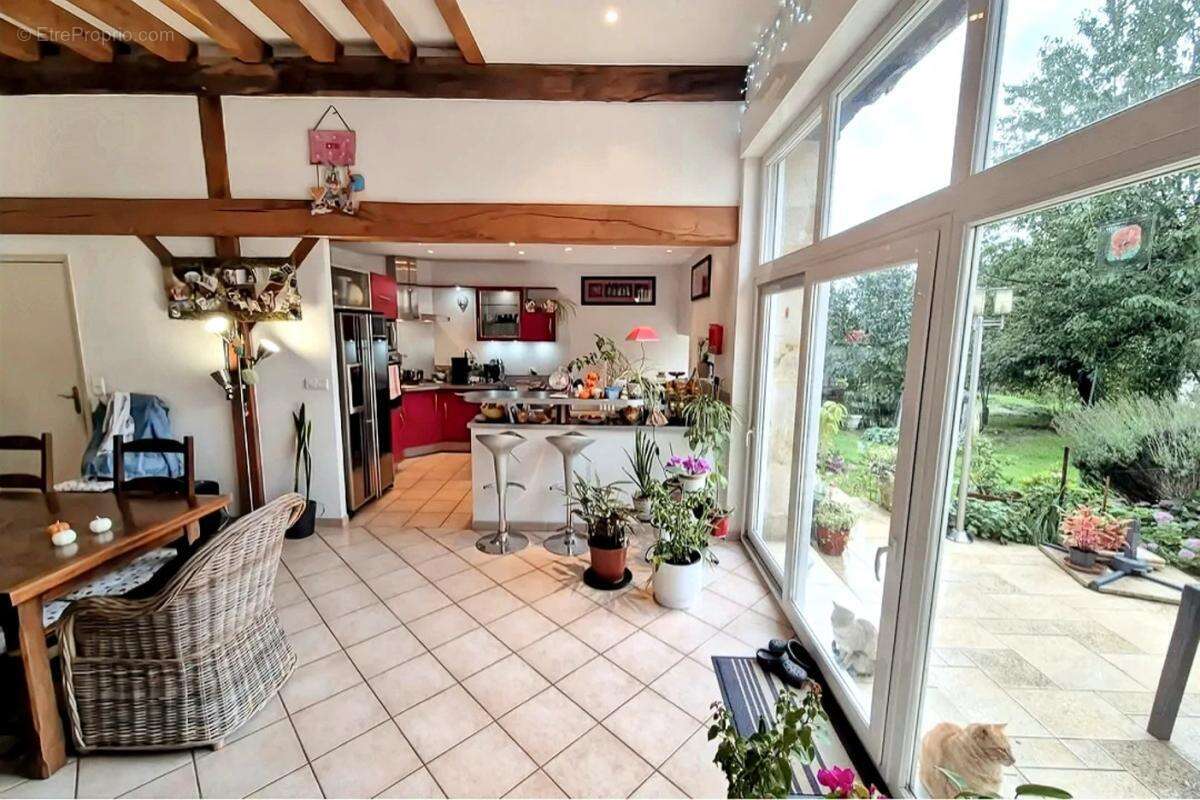 Maison à CHASSIGNOLLES