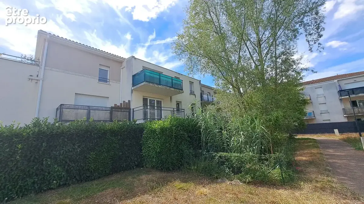 Balcon vert 2ème étage côté est - Appartement à POITIERS